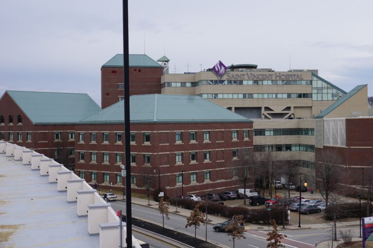 Saint_Vincent_Hospital_Worcester