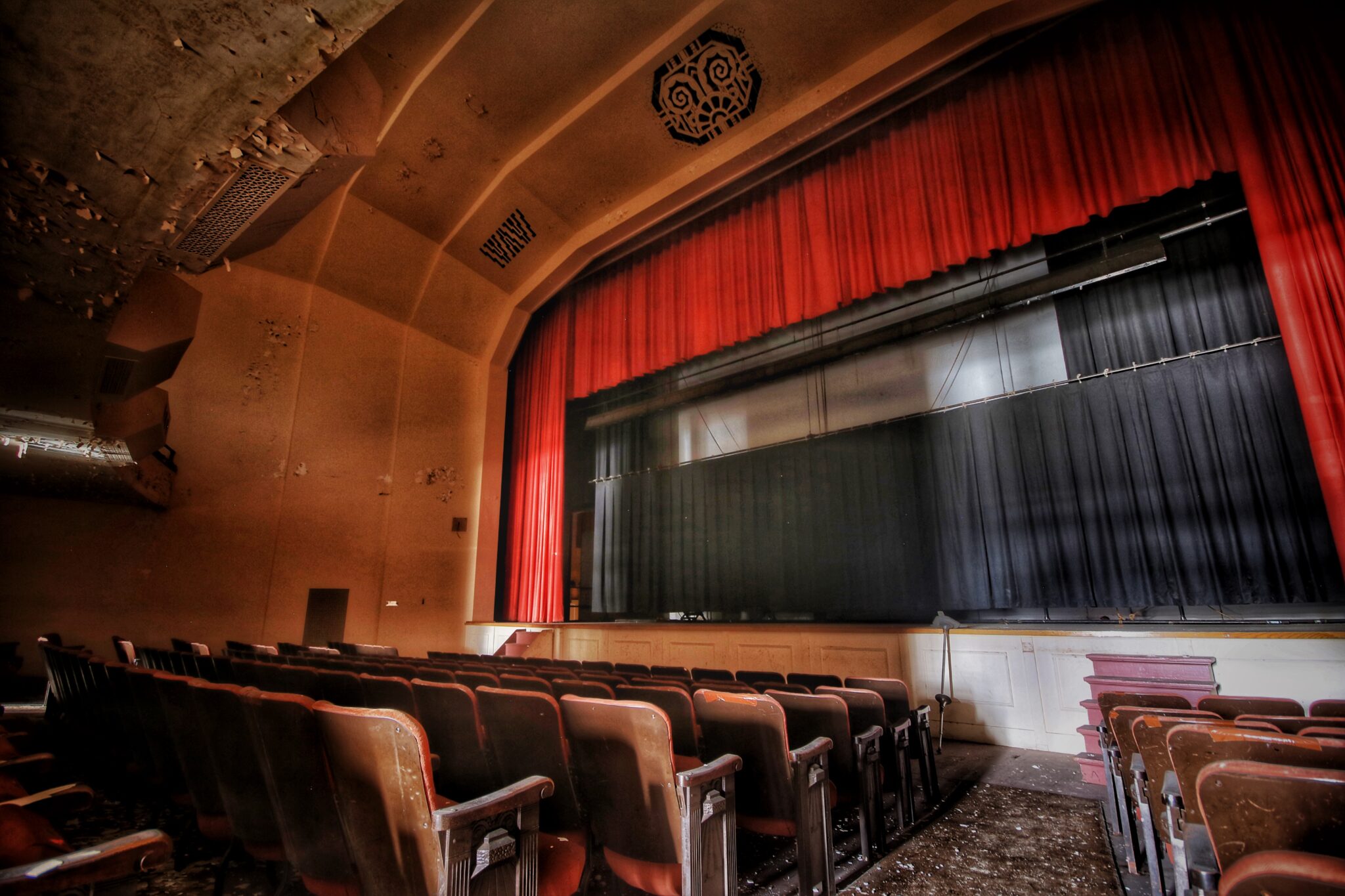 Auditorium_JasonBaker_2-2048x1365